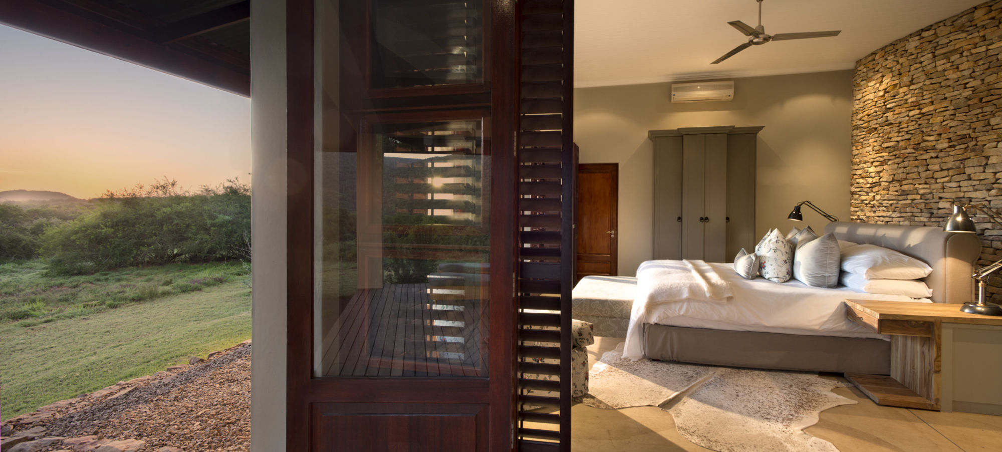 Kwandwe Private Game Reserve - Great Fish River Lodge เกรแฮมส์ทาวน์ ภายนอก รูปภาพ